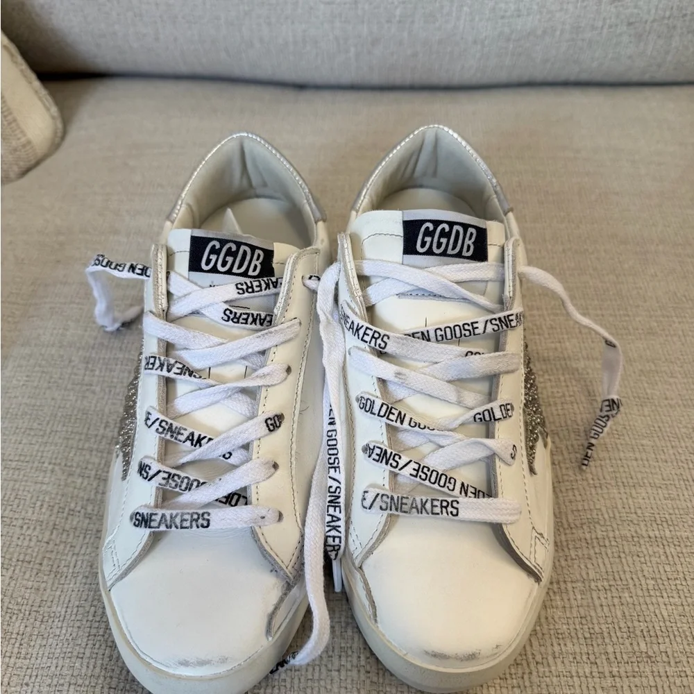 White Golden Goose with Silver Stars - Picture 2 of 6